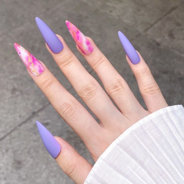 False nails with glue