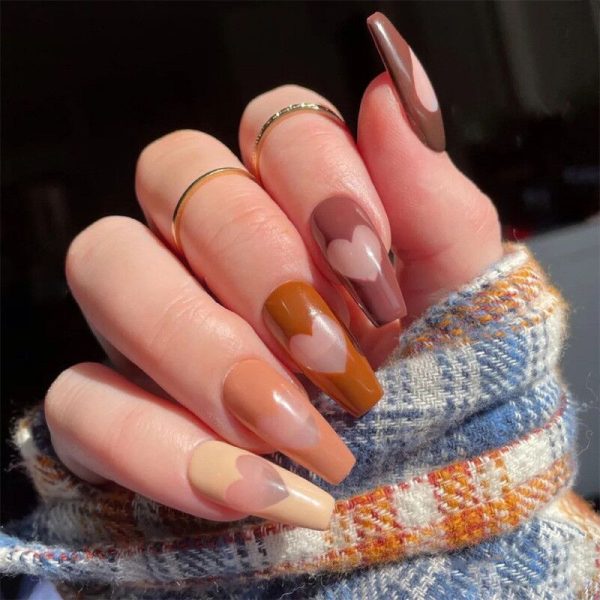 False nails with glue